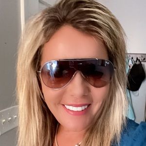 Meet your Posher, Nancy